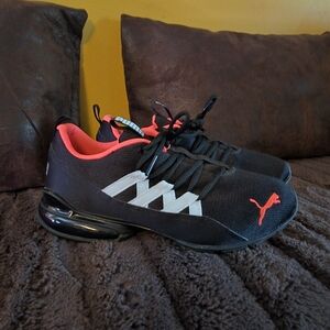 PUMA Women's Riaze Prowl Cross Trainer Sz 7